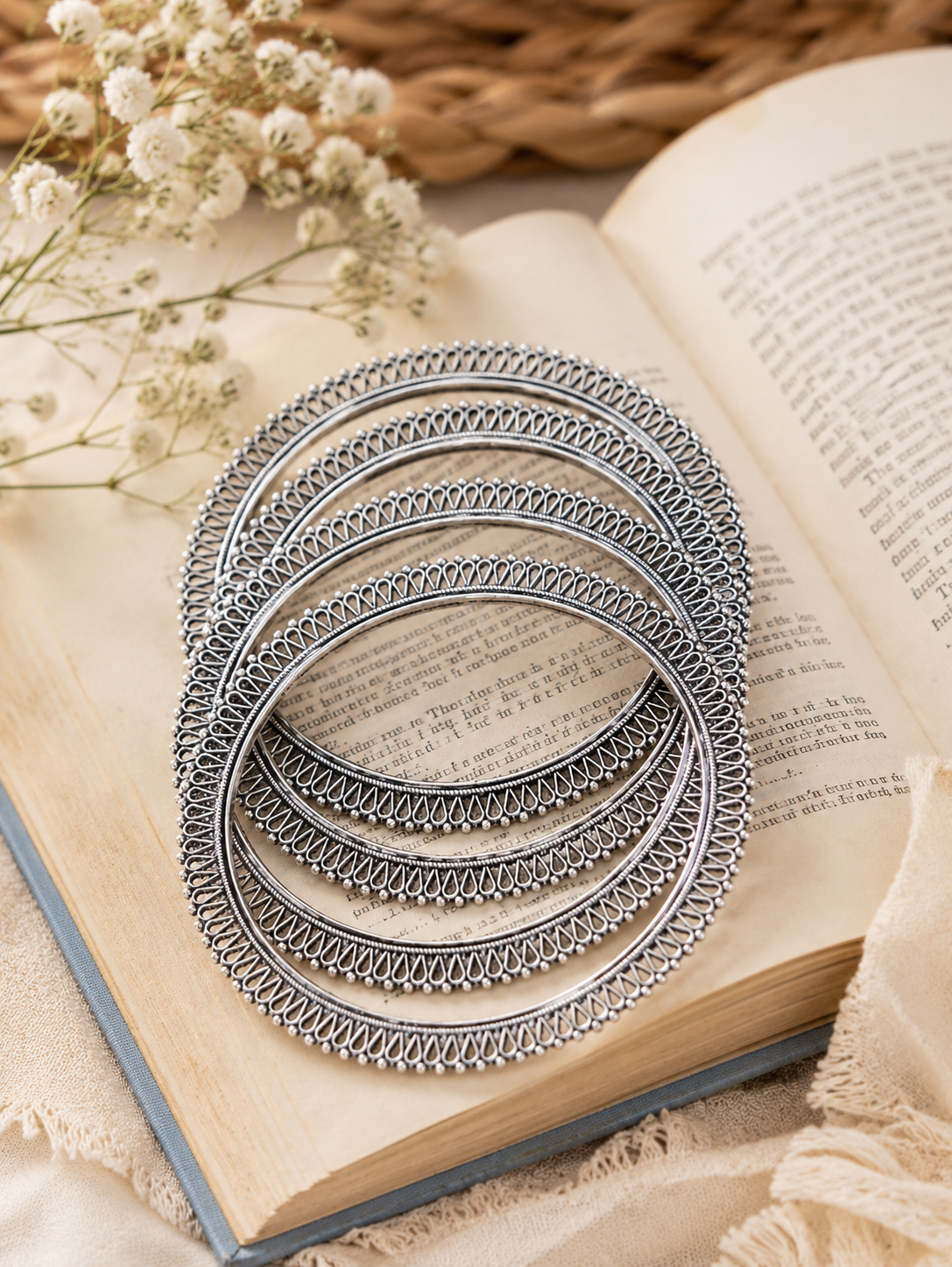 Maahati Bangles