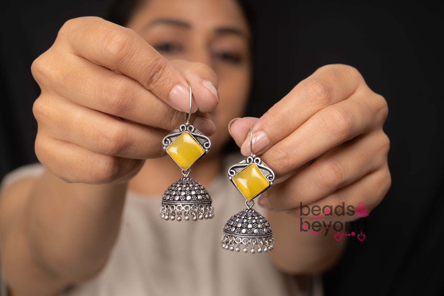 Hirtya Stone Jhumka Earring