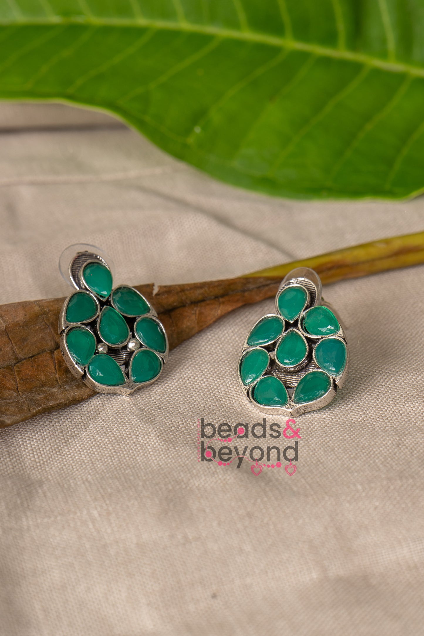 Stone stud Earring