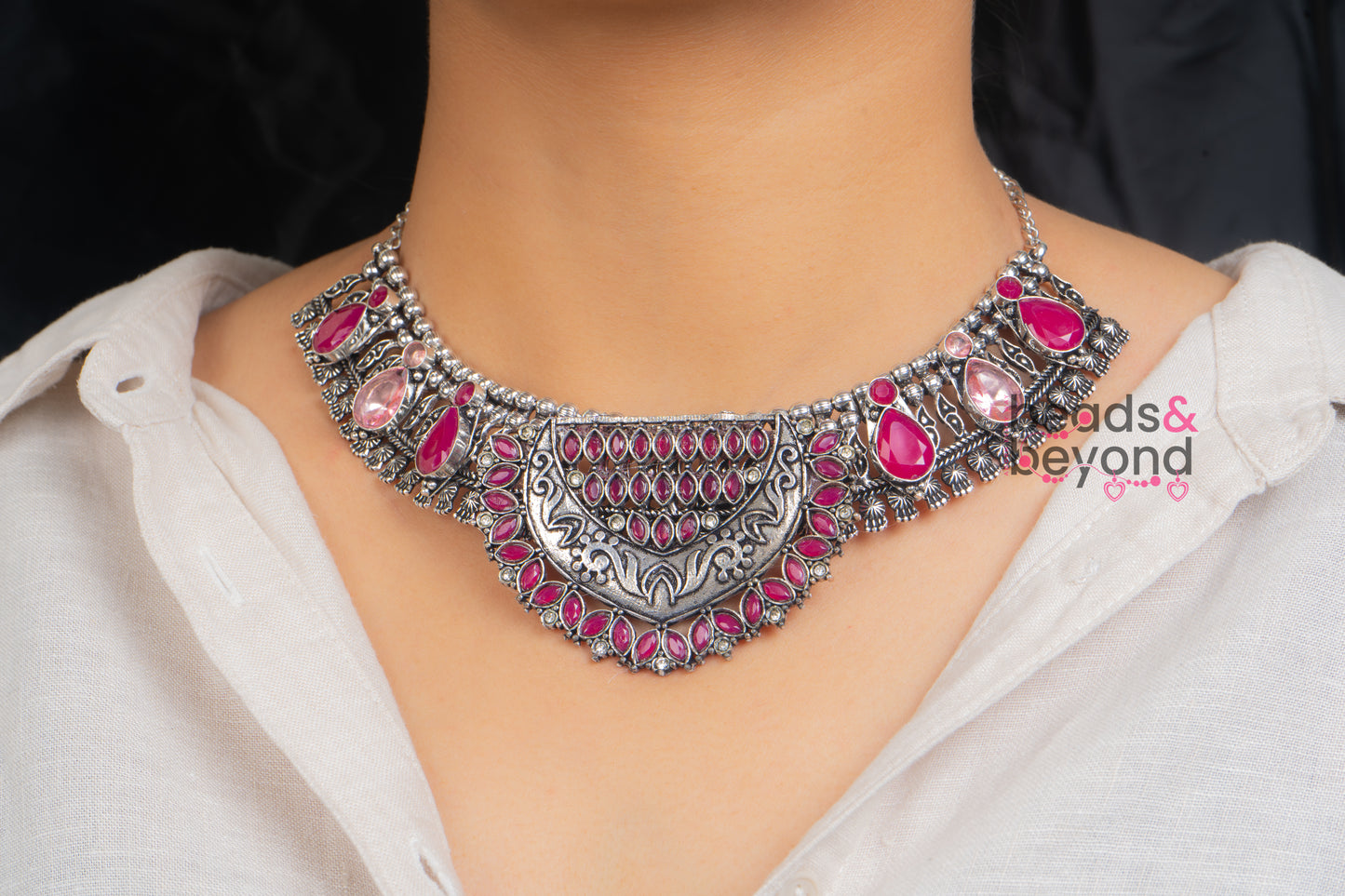 Blush Collar Necklace with Earrings