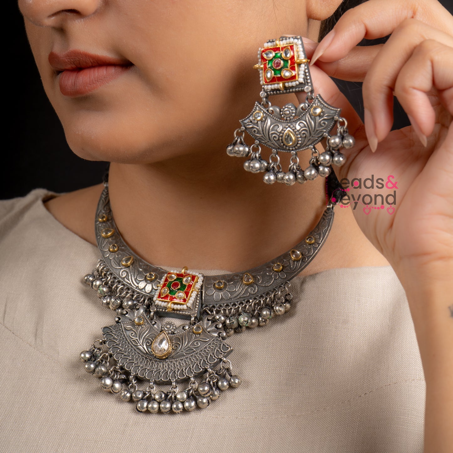 Gavya Choker Necklace