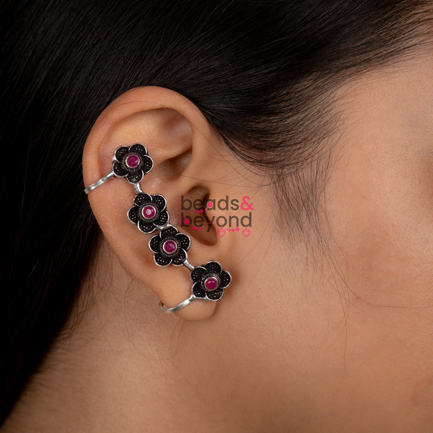 Arka Earcuff earrings