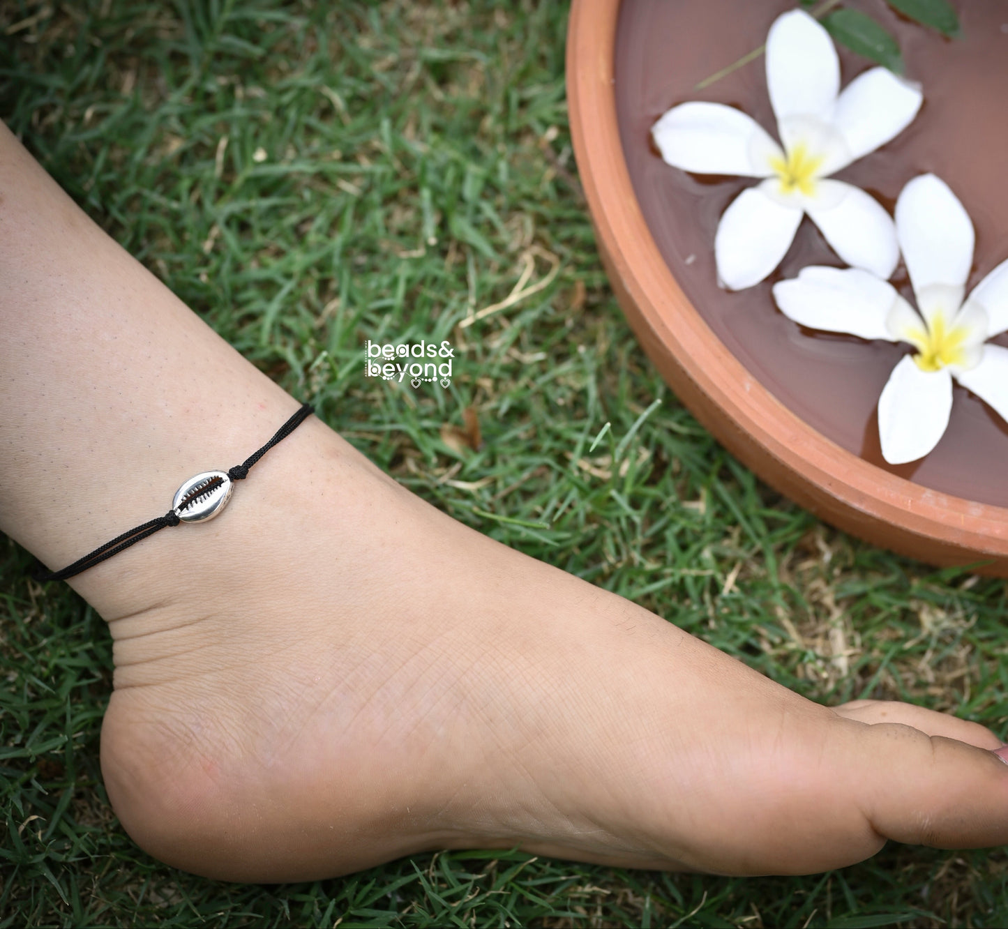 Kaudi Nazaarbattu Anklet