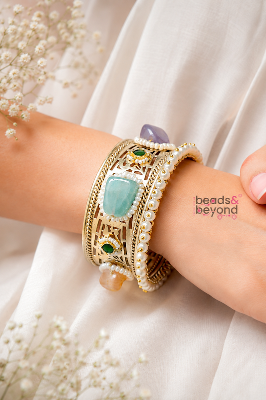 Maitha Kada/Handcuff