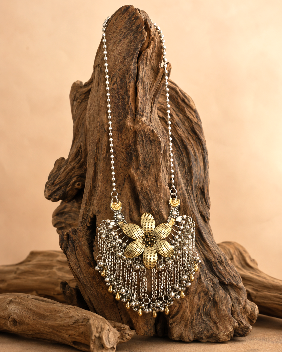 Darika Necklace