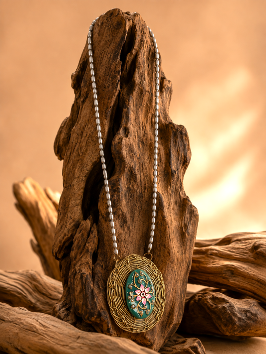 Bandhavi Neckalce