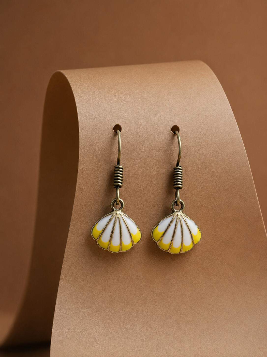 Shell earrings