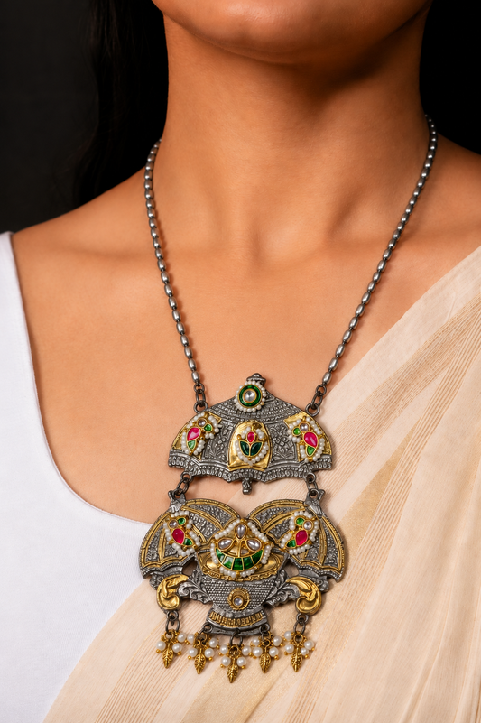 Anisk Necklace