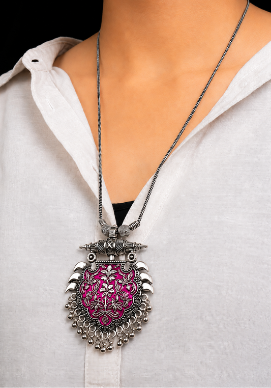 Rani Pendant Necklace