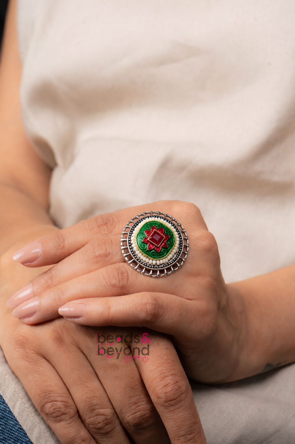 Ayant Ring