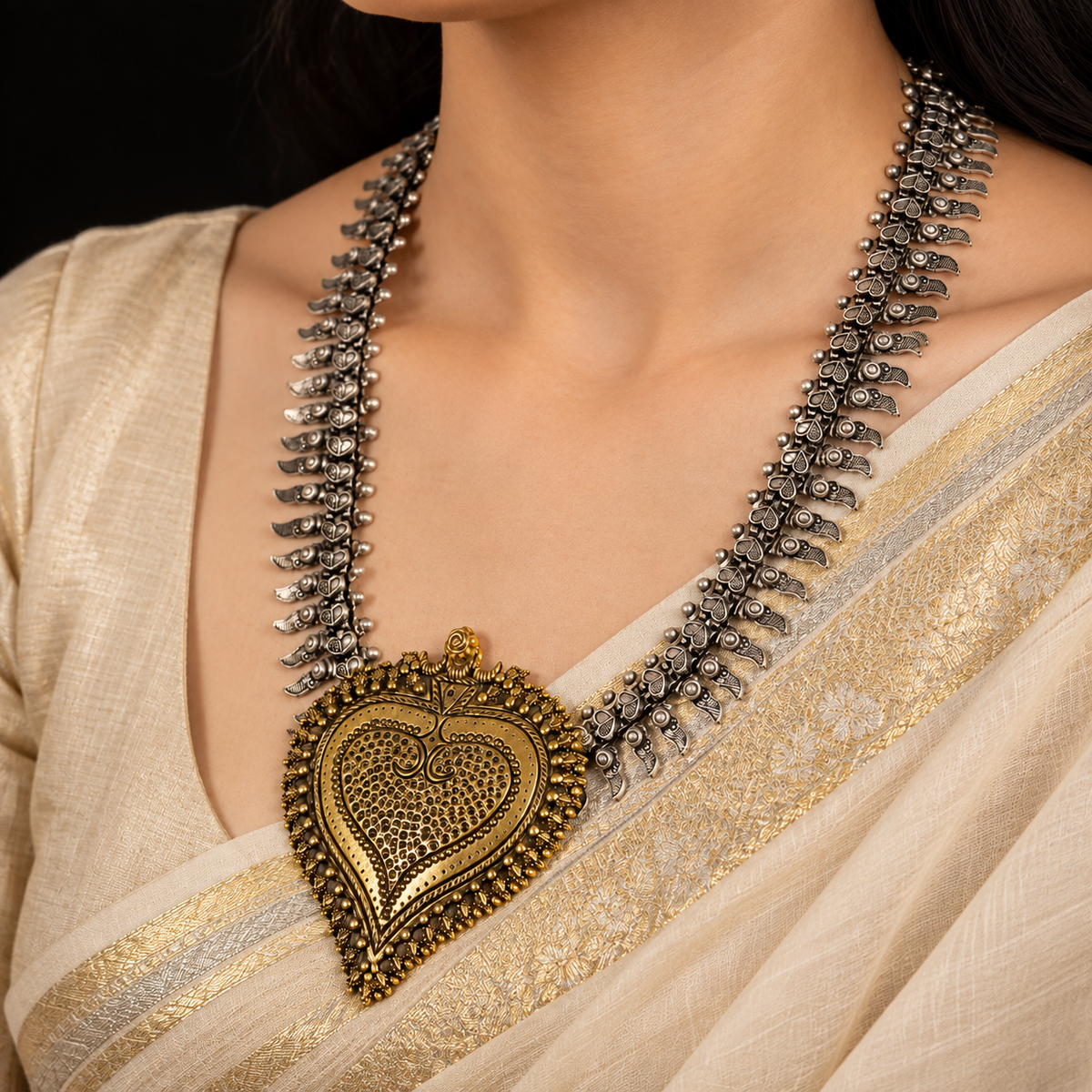 Mandhaari Necklace