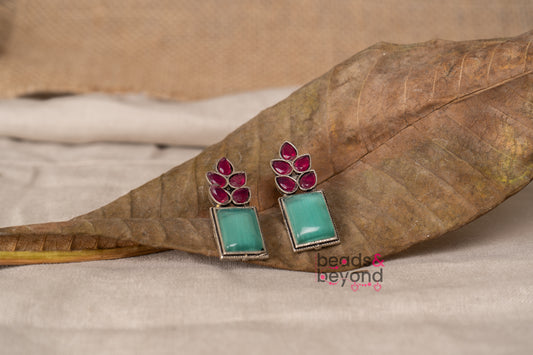 Mahira Earring