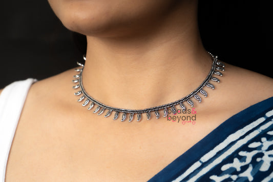 Qyet Necklace