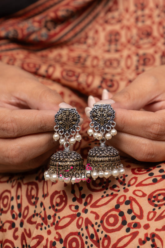 Tarini Earring