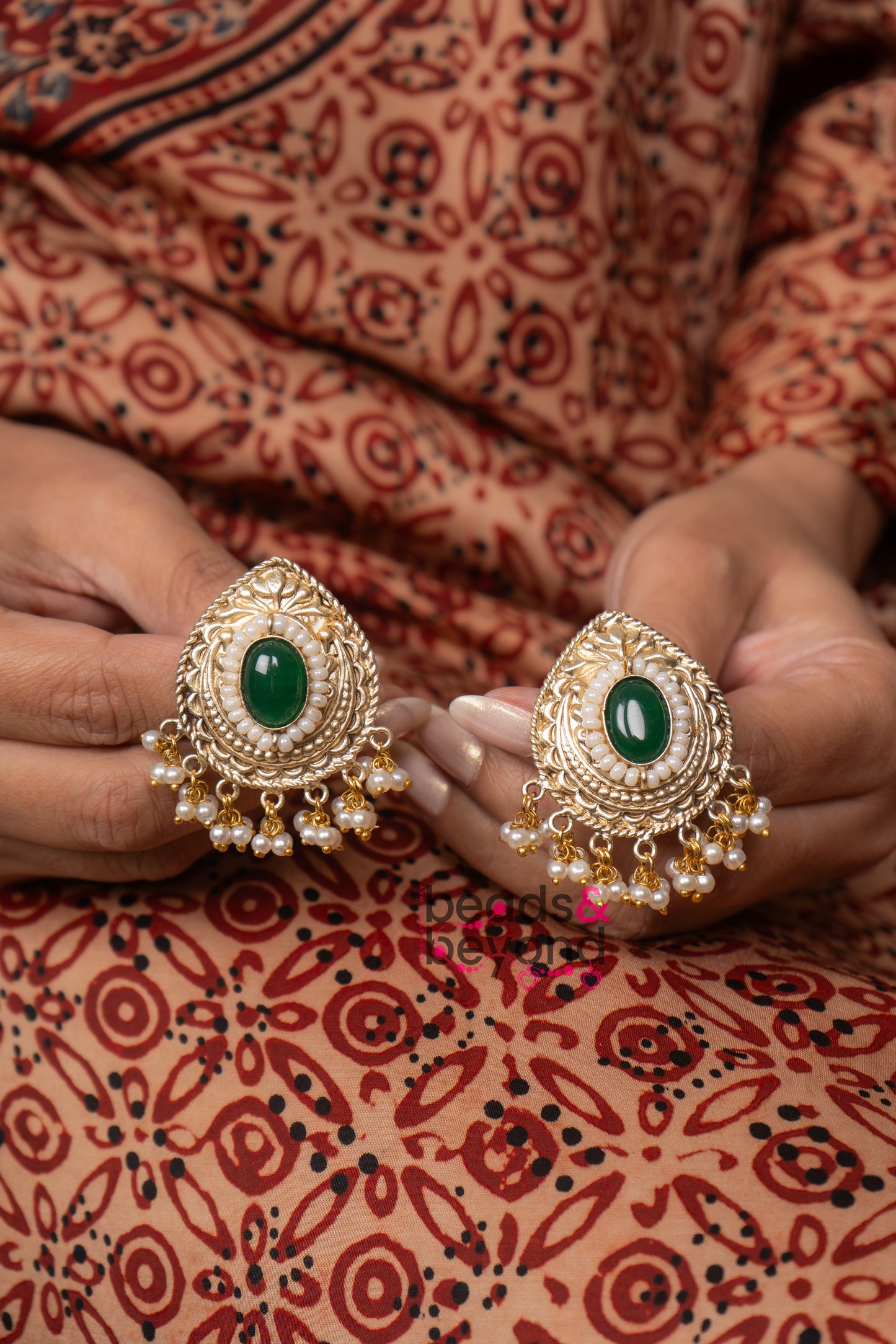 Aniya gold polished Earring
