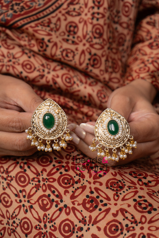 Aniya gold polished Earring