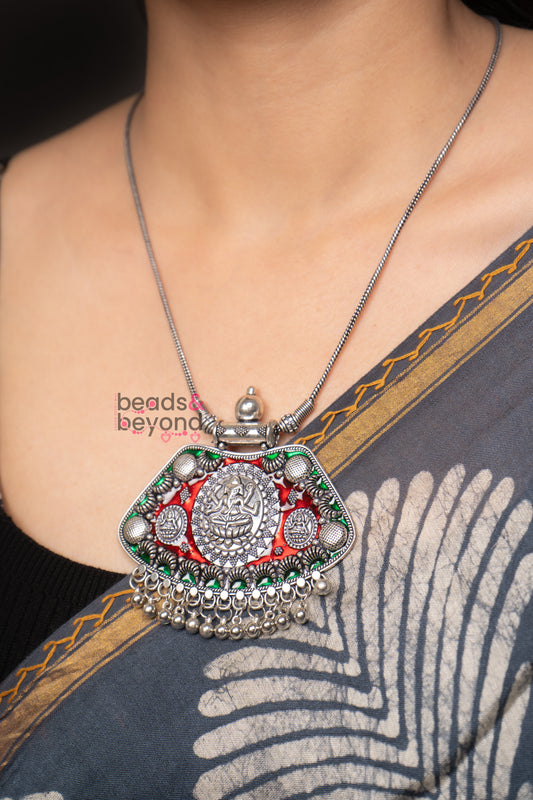 Damini Pendant Necklace