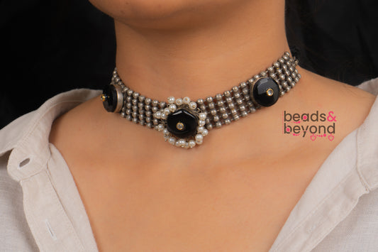 Ratri Choker Necklace