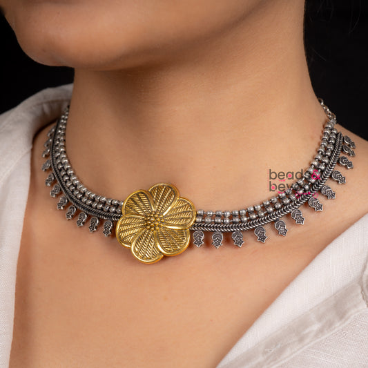 Kanu Choker Necklace