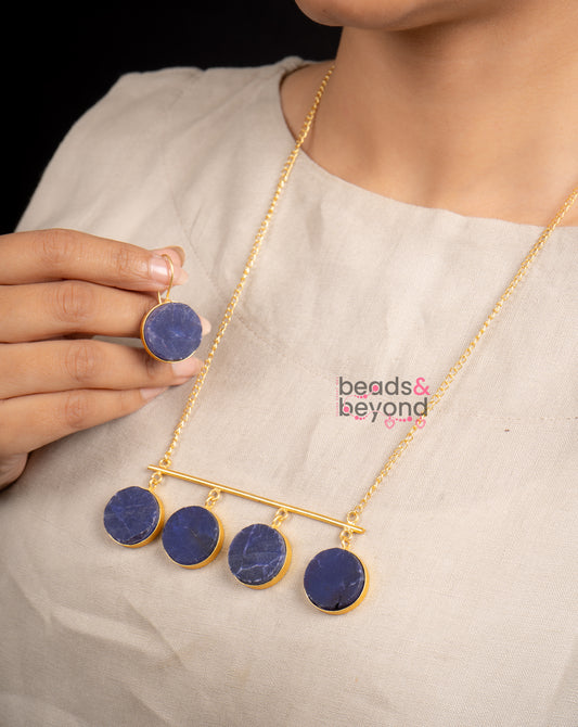 Ratri Necklace