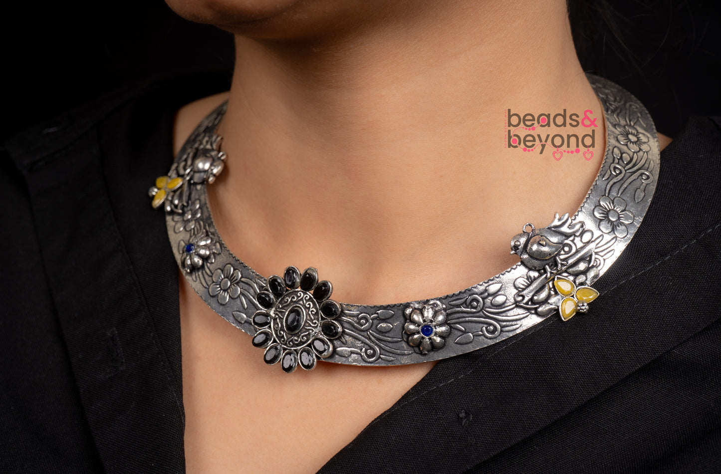 Casual  Hasli Necklace