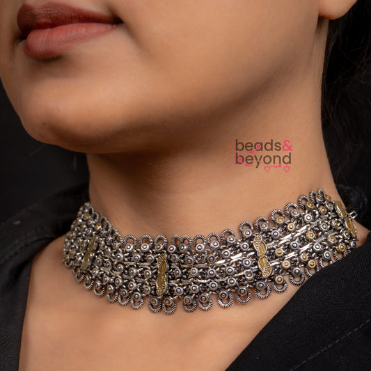 Aiyla ChokerNecklace