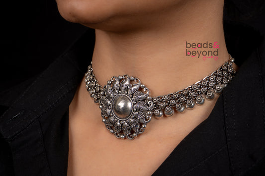 Alara Choker Necklace
