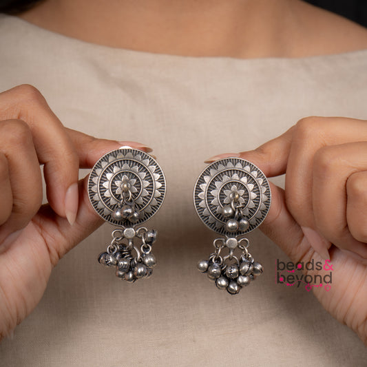 Darsh Earring