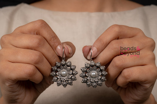 Amvi Earring