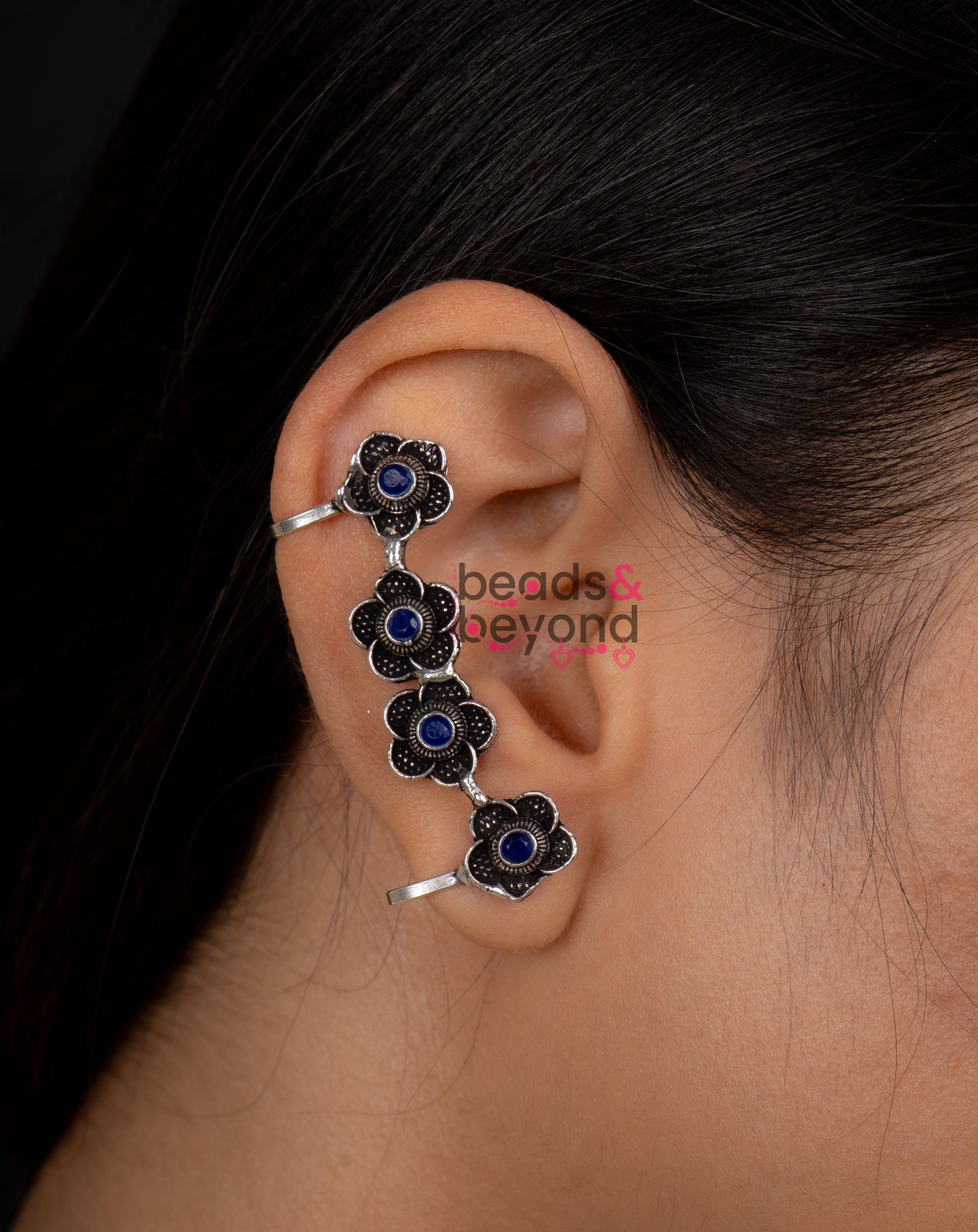 Arka Earcuff earrings