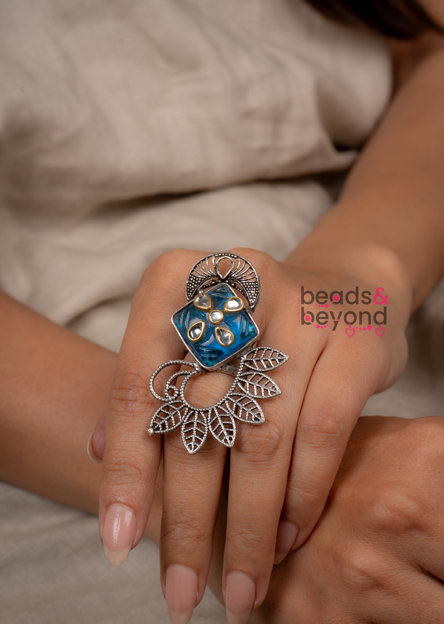 Manyat Ring