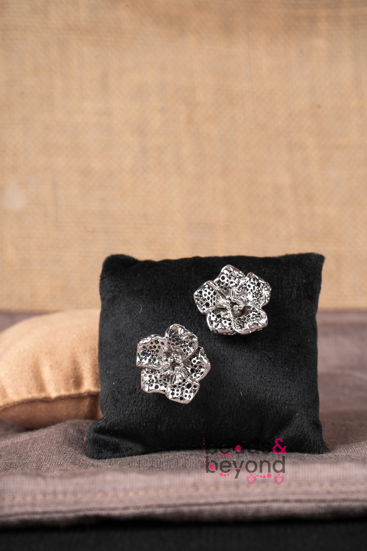 Arata Earring