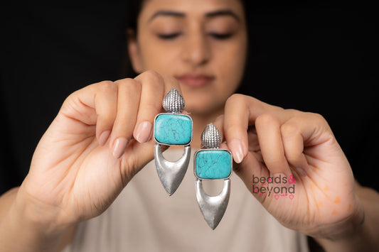 Neyaat Earrings