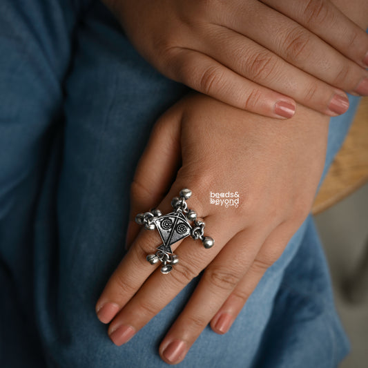 Kite Ring